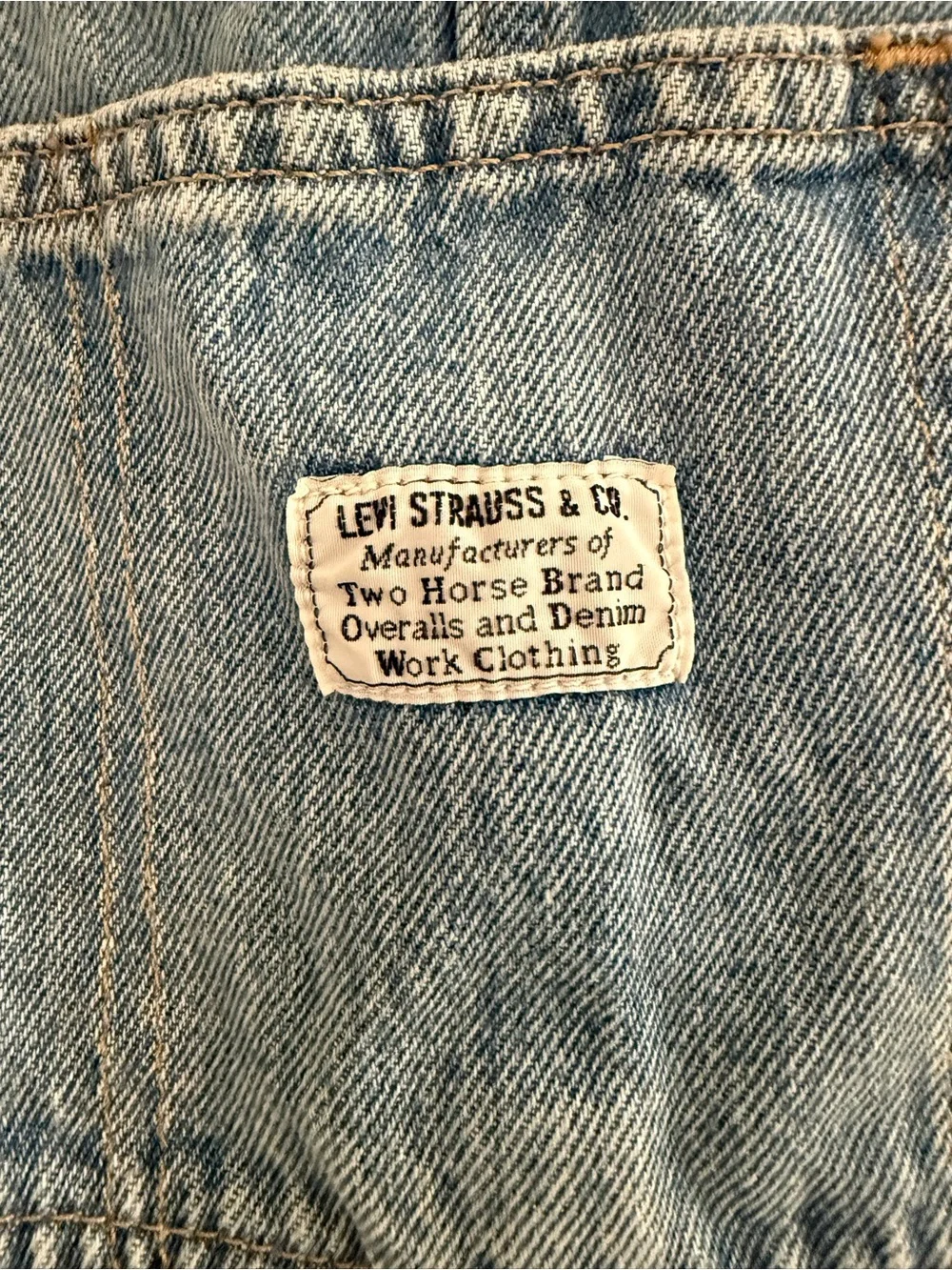 Levi’s Denim Utility Shortalls Overalls medium wash Small